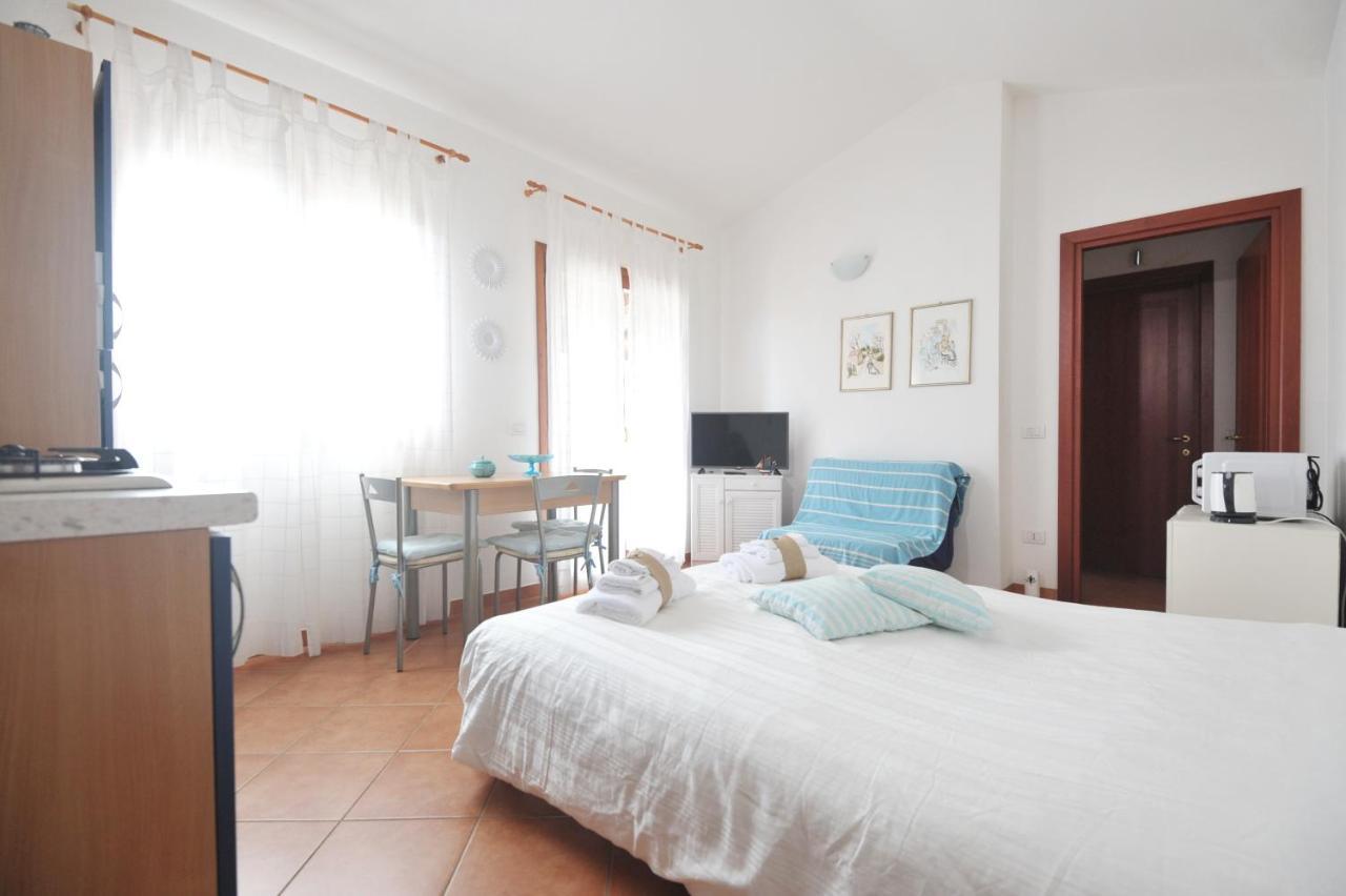 Marina Di Olbia Holiday Home Exterior photo